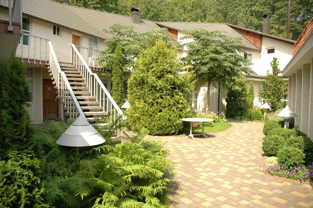Hotel Azuolynas à Juodkrantė Extérieur photo